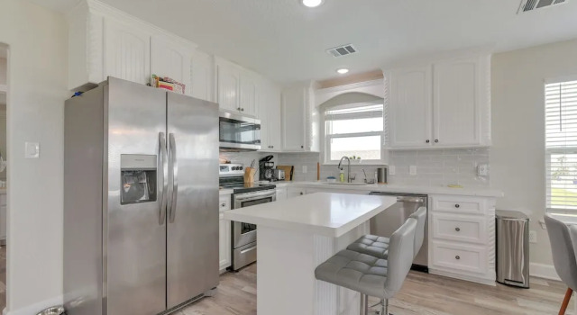 Коттедж Walk to Water: Family-friendly Surfside Beach Home