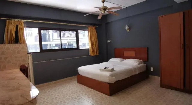 Jellyfish Hostel