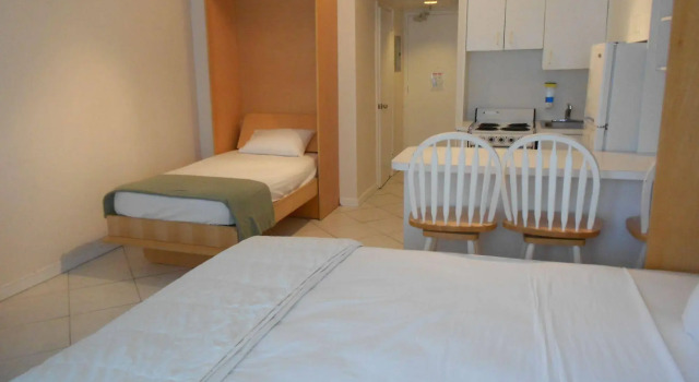Ocean Front Casablanca Studios with FULL KITCHENS & Beach access By BL Rentals