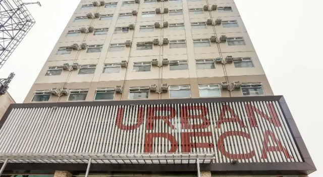 OYO 143 Buenbyahe Urban Deca Tower Edsa