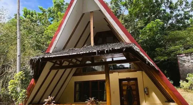 Номер Standard Kalachuchi Beach Resort