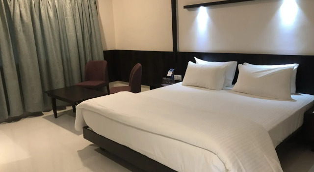 Kyriad Hotel Vijayapura, Prenota Hotel Bijapur Karnataka
