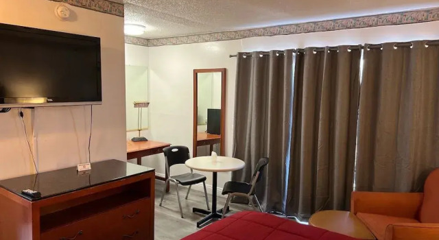 American Inn - Perris, Prenota Locanda Perris California