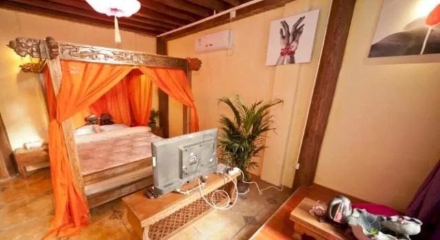 Lijiang Tiny Times Hotel, Забронировать Отель Лицзян Юньнань, рядом с Улица Сквер-стрит Древнего города Даянь