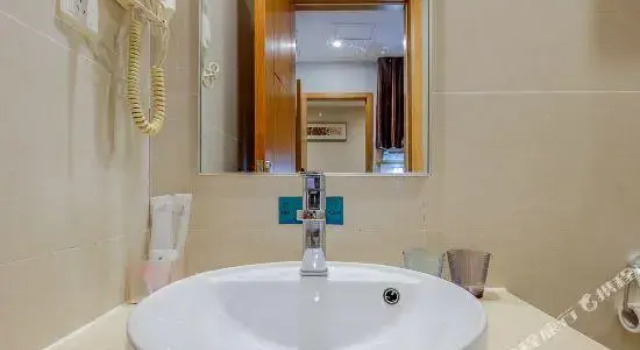 Meet Hotel (Guangzhou East Railway Station)