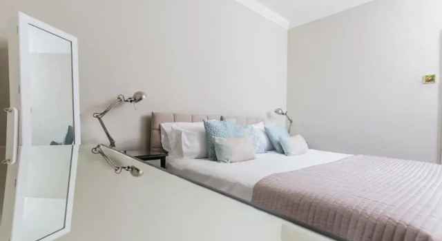 Luxury Apartment - 18 Lansdown Crescent