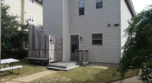 Be Happy Chesapeake Bay Home Steps Away From Beach Access by Redawning, Забронировать Отель Вирджиния-Бич Виргиния