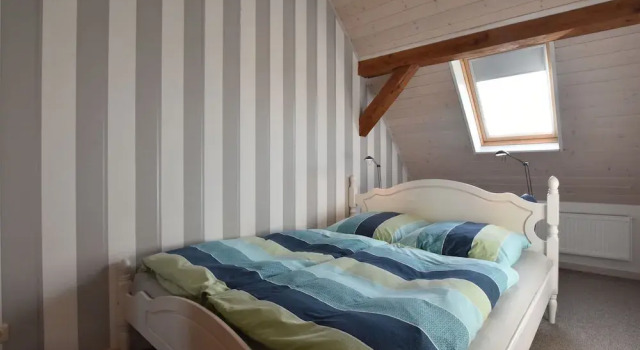Modern Holiday Home in Ribnitz-damgarten Amidst Forest, Забронировать Отель Рибниц-Дамгартен 