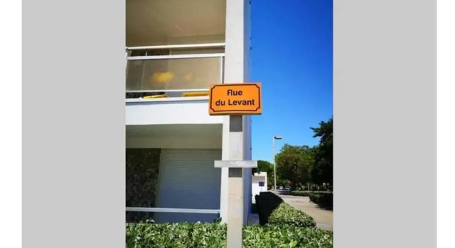 Апартаменты LE CALDERINI APPART - Face PLAGE WIFI et PARK Gratuit CALME - Résid Le Surcouf - CoHôteConciergerie La Grande Motte