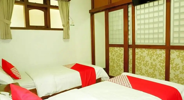 Standard chambre OYO 517 Hotel Arjuna Lawang