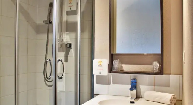 Номер Standard Adonis Hotel Bayonne