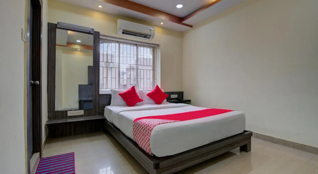 OYO Flagship 1805 Blue Orchid Corporate Inn, Book Hotel Kolkata East Zone, near Coal India Limited