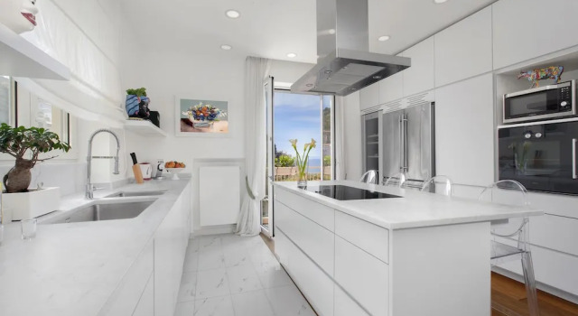 Апартаменты Luxury home with sea-view