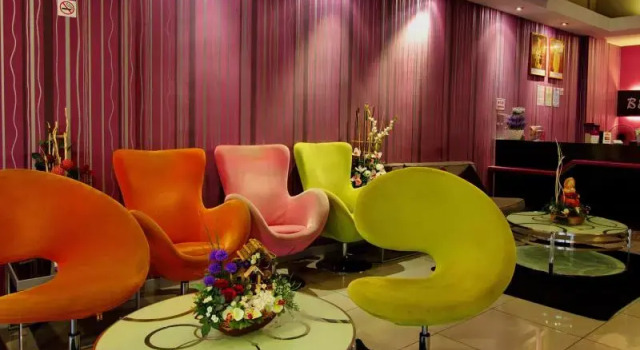 Кровать в общем номере B&S Boutique Hotel