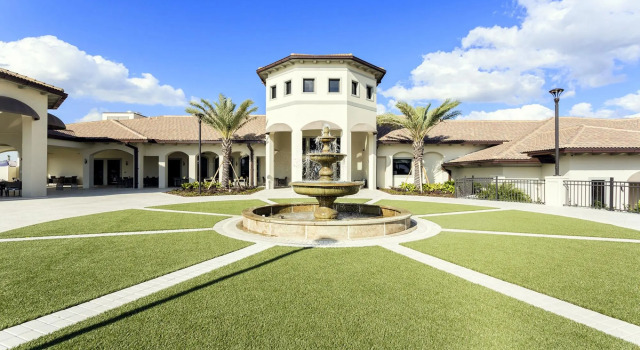 Stunning 8BR Theater Pool w Greenview