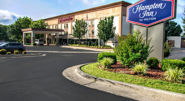Hampton Inn Edmond, Book Hotel Hoteller i Edmond med parkering, Parkering