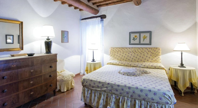 Вилла Stunning Villa With Terrace and Private Pool in Tuscan Hills