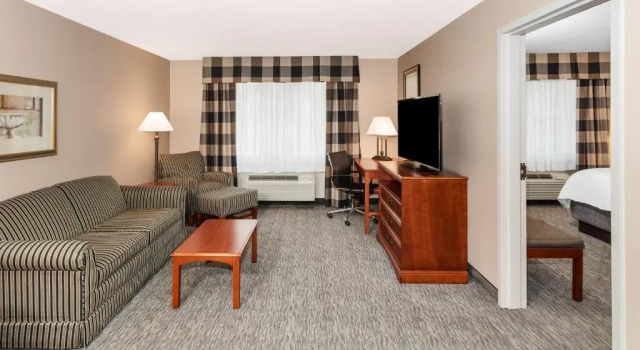 Люкс Deluxe Holiday Inn Express Hotel & Suites Seabrook by IHG