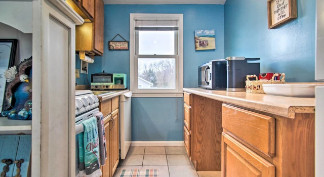 Апартаменты South Yarmouth Condo: Walk to Beach & Dining!