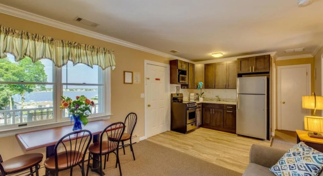 Colonial Shores Resort, Book Resort Hampton Bays The Hamptons