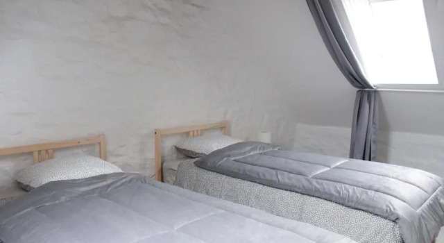 BOTOÙ KOAD, maison 2 ÉTOILES, WIFI gratuite, la MER, boulangerie, marché quotidien à 100 pas, Rezerwuj Hotel Douarnenez 