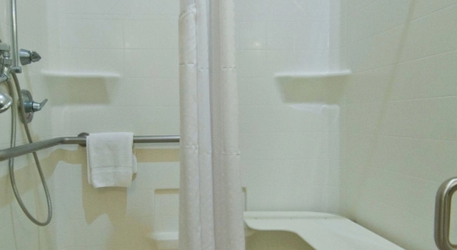 Люкс c 1 комнатой Wyndham Lake Charles near Casinos