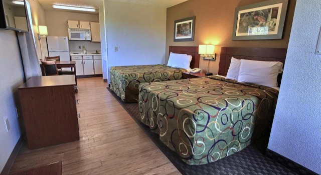 InTown Suites Extended Stay Chesapeake VA - I-64 Crossways Blvd, Забронировать Отель Чесапик Виргиния, рядом с Jillian's Billiards