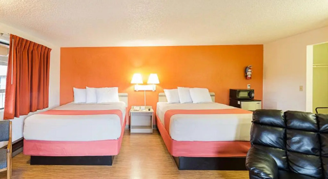 Четырёхместный номер Standard Motel 6 Gold Beach