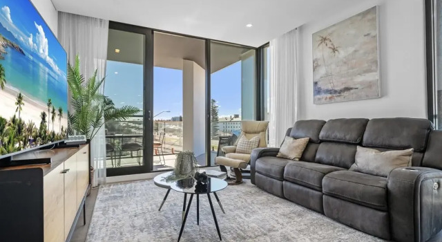 Stylish 2-bed Apartment With Rooftop BBQ Access, Book Apartment Perth CBD Perth