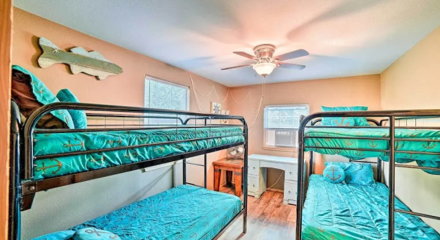 Коттедж Beaches, Fishing & More! Rockport Getaway w/ Deck