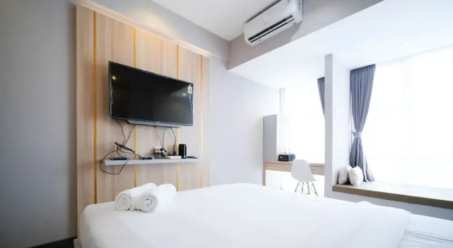 Апартаменты Simple And Cozy Studio At Benson Supermall Mansion Apartment