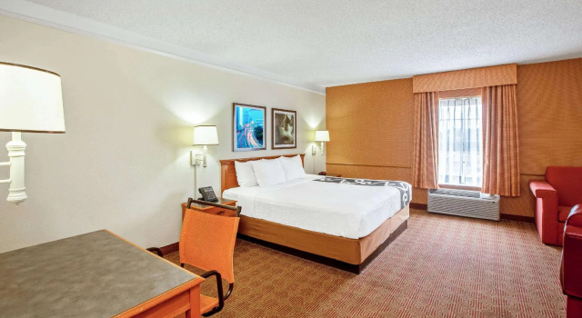 Двухместный номер Deluxe La Quinta Inn Houston Greenway Plaza