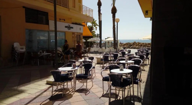 Апартаменты Edificio 1º línea de playa, en paseo marítimo de Torrevieja, Alicante, Costa Blanca