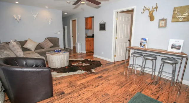 All Decked Out - 2BR 2BA, Netflix, WiFi