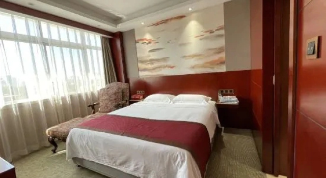 Люкс Deluxe Huanghe Hotel