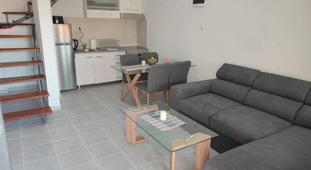 Eleven And A Half apartments, Book Apartment  