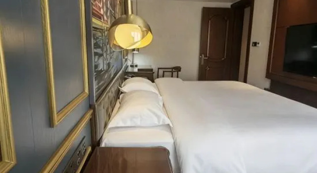 Люкс Deluxe Luoman Holiday Inn Manzhouli