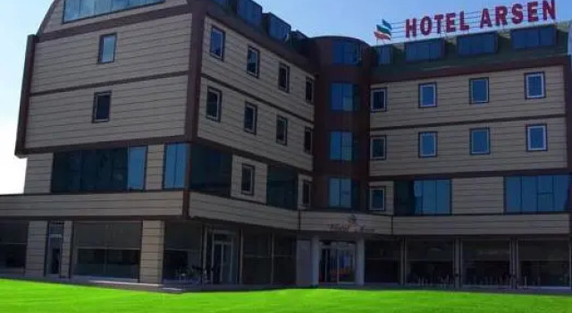 Номер Standard с 4 комнатами Arsen Hotel