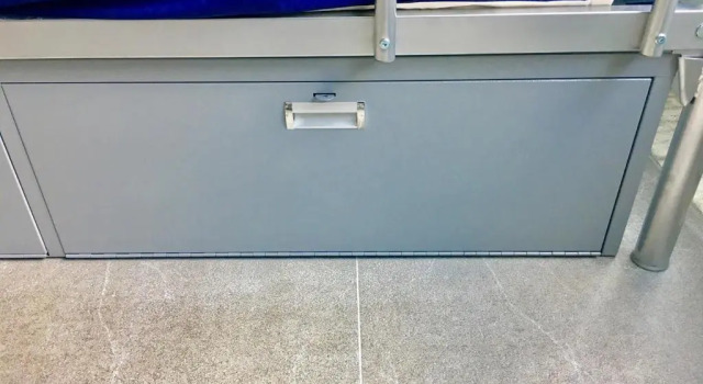 Кровать в общем номере Metro Adventurer Backpackers