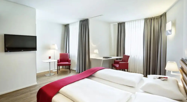 Полулюкс Отель Four Points Flex by Sheraton Vienna Hauptbahnhof