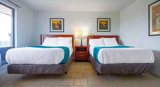 Четырёхместный номер Standard American Best Inn By OYO I-35 Perry near Lake McMurtry