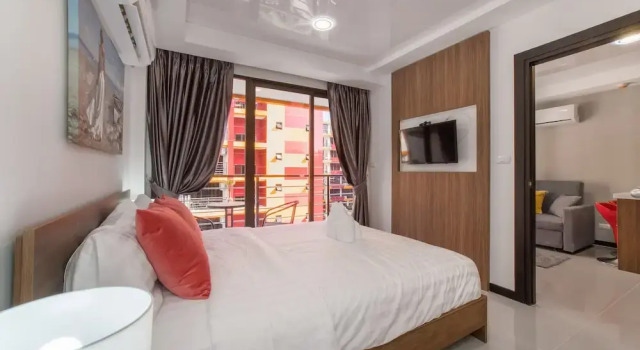 Апартаменты Business Naiharn Sea Condominium S510