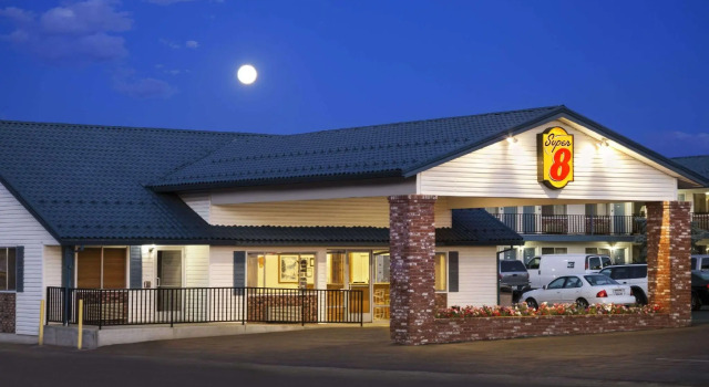 Номер Standard Super 8 by Wyndham Susanville