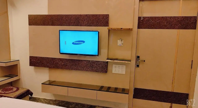 Shraddha Hotel, Забронировать Отель Отели Алигарха с завтраком, Завтраки