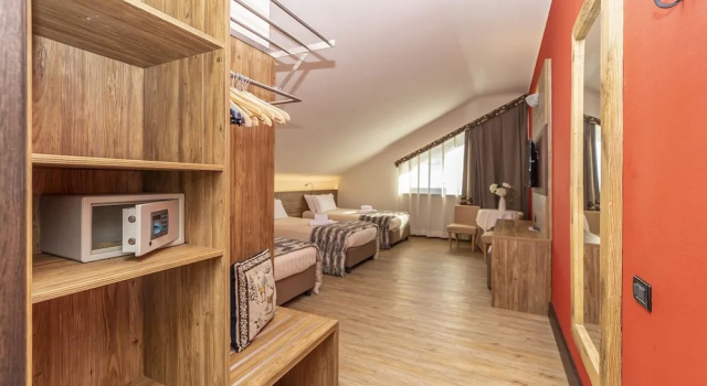 Standart üç kişilik oda Hotel du Col