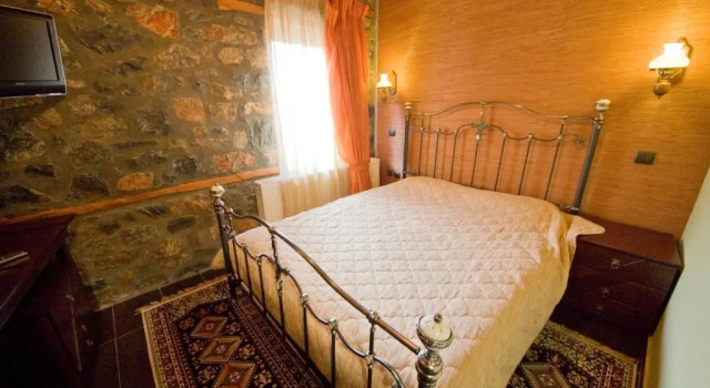 Onar Guesthouse, Book Hotel Hoteller i Aghios Athanasios med parkering, Parkering