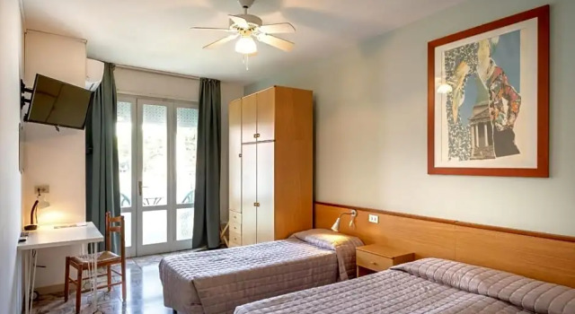 Hotel Itta, Забронировать Отель Отели Каорле с парковкой, рядом с Дарсена делл Оролоджо, Парковка