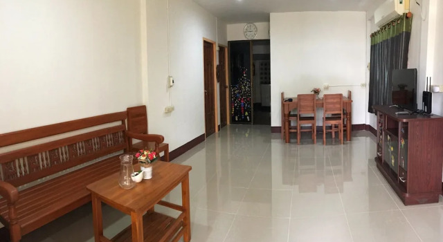 Jao Yellow House