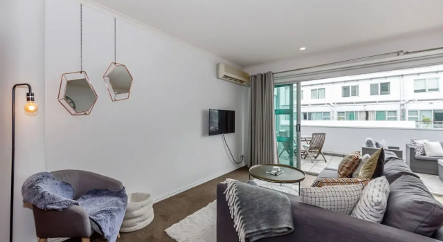 Апартаменты c 1 комнатой с балконом Premium 1BR Apartment at Princes Wharf