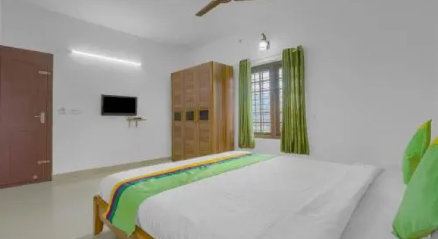 Lake Gardens Resorts